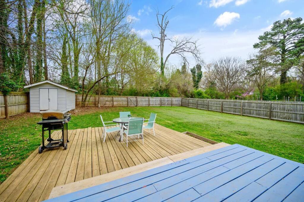 Cozy 3 Bedroom Cottage With Huge Fenced-In Yard Raleigh Dış mekan fotoğraf